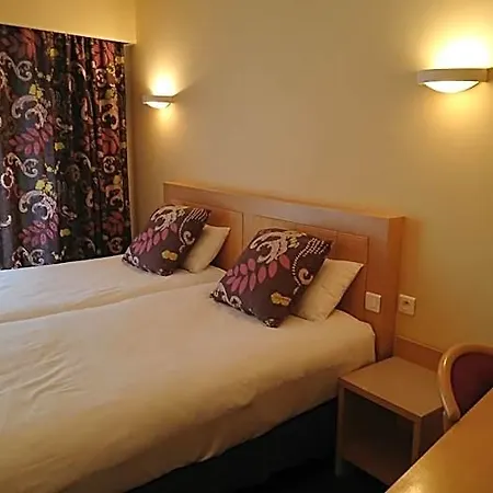 Herberg Club 3*
